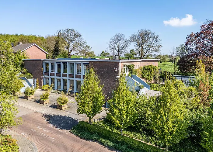 Bed En Breakfast Reijmerstok فندق مبيت وإفطار *